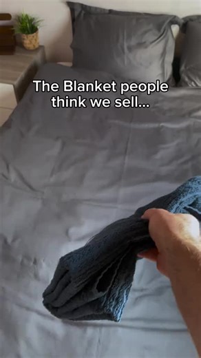 This is your sign to stay in tonight 🔥 #waterproofblanket #nightvibes #cozynights #luxurycomfort #bedroomgoals #marriedlife #trending #fyp