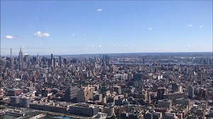 Join me for a helicopter flight over New York! (3x fast) | New York - NewYork.co.uk