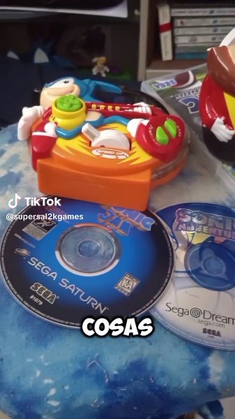 Figuras y objetos rotos de Sonic en mi colección