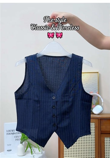 Stylish Vest Top for Women: Outfit Inspiration