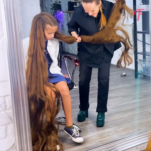 Der neue Haarschnitt sieht um vieles besser aus. | Fabiosa Deutschland