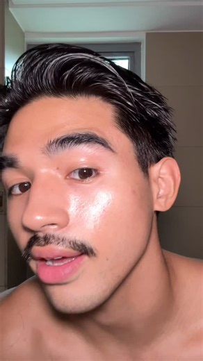 a lot of you guys have been asking about the pimple from the previous video and how i took care of it and good thing i took a video one random day haha products i used 👇🏼 cleanser: @niveamen_ph NIVEA MEN Deep vitamin c: Lab 46 Skin Care spot treatment: epiduo gel sunscreen: @dr.ayqskincareph UV Relief Matte Finish Sunscreen comment if you guys have more questions about it :) #skincare #spottreatment #vitaminc #epiduogel #morningroutine | Antonio Stevens’ Universe