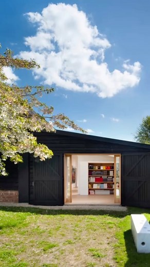 Albion Barn, located in the charming village of Little Milton, Oxfordshire, is a unique residential and cultural exhibition space. Originally a 17th century farmhouse, the private art dealer wanted to create a contemporary art centre to showcase their personal collection, and provide an intimate and domestic setting for exhibitions. SSA converted the old farmhouse buildings into art galleries and the main barn into the main exhibition space. Read more: https://bit.ly/albobrn #architecture #artga