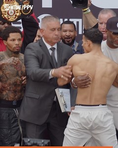 419K views · 10K reactions | Talk is over 狼 #DavisRomero 헧헢헡헜헚헛헧 ퟵ헣헠 험헧/ퟲ헣헠 헣헧 on SHO PPV 壘 Order now: s.sho.com/528 | All the Smoke Boxing | Facebook