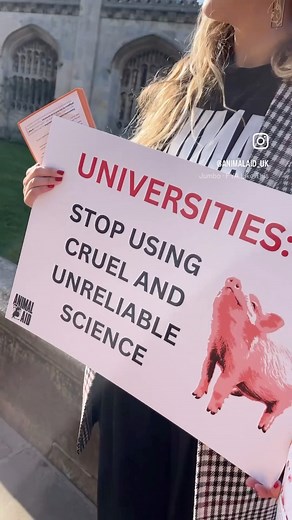 A lovely day in sunny Cambridge, chatting to people about the horrible animal experiments conducted by the university! 50% of animal experiments in Britain take place in universities. It’s a lazy, old-fashioned research method, which doesn’t produce reliable or human-relevant data. We now have access to Better Science - it’s time we embrace it! Our Universities Challenged campaign demands universities commit to teaching Better Science. Learn which universities still test on animals: Universities