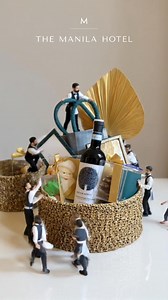 Our tiny chefs have thoughtfully curated The Manila Hotel Christmas Hampers with our signature pastries, festive goodies, exclusive merchandise, and a touch of Yuletide cheer. ✨ Early Bird Offer is until November 15, 2025, enjoy up to 30% OFF on our Deluxe and Premium Hampers. ✨ 🎁 𝐃𝐞𝐥𝐮𝐱𝐞 𝐇𝐚𝐦𝐩𝐞𝐫: 𝐏𝐡𝐩 𝟑,𝟏𝟎𝟒 (𝐟𝐫𝐨𝐦 𝐏̶𝐡̶𝐩̶ ̶𝟑̶,̶𝟖̶𝟖̶𝟎̶) Food for the Gods, Fruitcake, Christmas Cookies, Dark Chocolate Postcard, Christmas Chocolate Balls, and a bottle of Red Wine. 🎁 𝐏𝐫𝐞