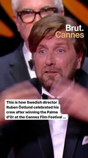 Ruben Östlund at #Cannes2022 after winning the Palme d’Or for his film “Triangle of Sadness.”