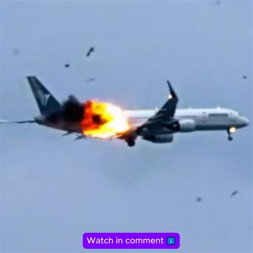 15K views · 13 reactions | Airplane engine ignites mid-flight, prompting emotional goodbye texts from passengers. (ᴄʜᴇᴄᴋ ɪɴ ᴛʜᴇ ꜰɪʀsᴛ ᴄᴏᴍᴍᴇɴᴛ) | Onyx Music Group | Facebook