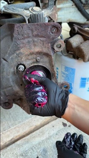 Getting freaky in the garage😳 #mechanic #automobile #car #funny #diy