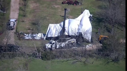 CBP balloon crashes in Quinlan