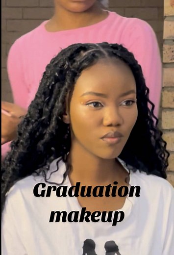 She looks like a model🥺❤️. #graduation #lisdube #beauty #fyp #makeup