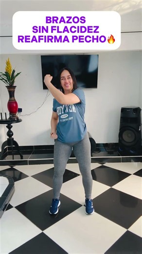👉🏻Fast ways to get rid of hanging arm skin and bat wings 🚀 #homeworkout