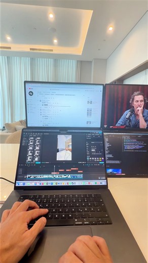 Laptop setup that turns one screen into four #laptopsetup