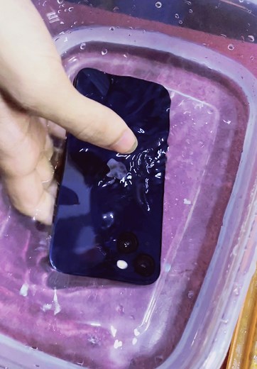 iPhone 13 Water Resistance Test Review