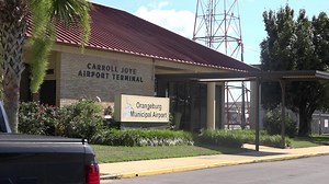 City council considers 30 new hangars to boost airport revenue