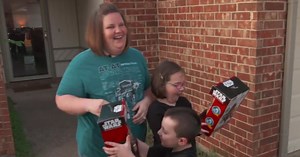Chewbacca Lady & Her Kids Get More Masks from Kohl’s