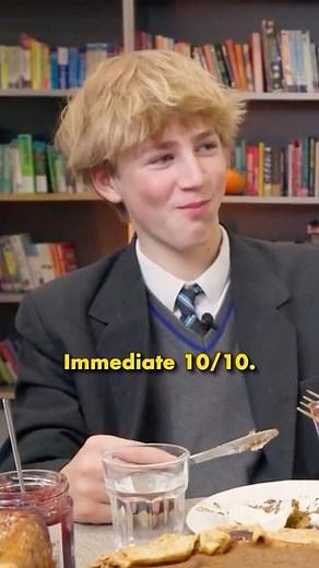 British Highschoolers try Pecan Pie for the first time!