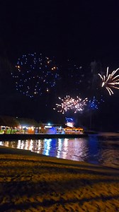 🔥 A beautiful show just now in Aruba! 🎇😍 A surprise firework show just lit up the sky behind the Holiday Inn, and we’d love to say it was to celebrate the launch of our Super Bowl Map—but hey, we’ll take it! 😆 If you’re looking for the best spots in Aruba to catch the big game, check out our Super Bowl Map now! 🍻🏝️ 📍 Https://arubasmartmap.com/download-app #ArubaSmartMap #SuperBowlLIX #ArubaTherapy #Fireworks #GameDayReady | Aruba Smart Map