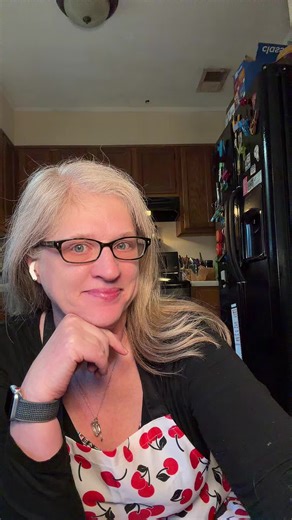 Stylish Aprons for a Great Day in the Kitchen