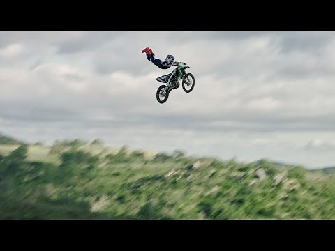 Axell Hodges 140ft Superman to Nose Wheelie Landing - Day by Slay #47