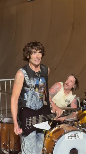 All American Rejects House Party - Move Along