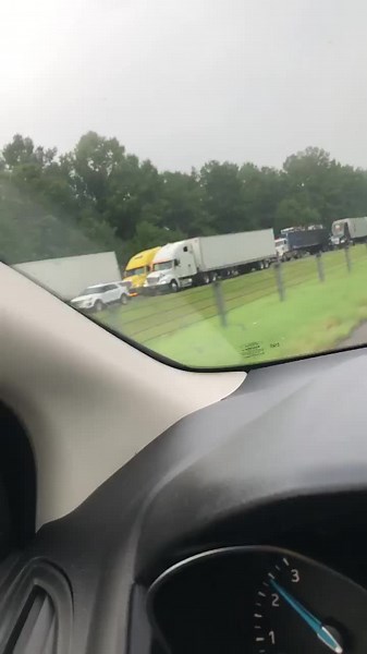 5K views · 29 reactions | Traffic alert I-20 Wreck on the interstate headed towards Livingston Alabama they are detouring traffic to York Alabama. | Scotty Ray Report | Facebook