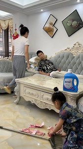 我骗过了妈妈，救了爸爸。#搞笑家庭欢乐多 #漏风的小棉袄 #内容启发分享计划 | Challenge Pranks