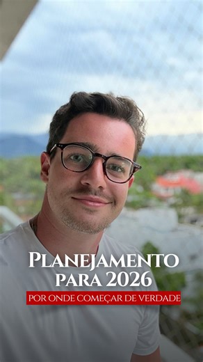 Dr. Guilherme Tanoue | Médico - CRM SP 263.314 on Instagram: "🗓️ PLANEJAR 2026 é mais simples do que parece! Antes de dieta da moda ou treino extremo, foque no básico bem feito: diagnóstico, rotina mínima e ajuste mensal. Quem tenta fazer tudo em janeiro, costuma desistir em março. ⚠️ Se quiser minha orientação médica para um 2026 transformador, clique no Link da Bio e nos chame! . . . #saúde #emagrecimento #planejamentodesaúde #metabolismo #2026"