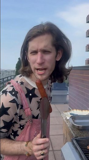 Jennifer Coolidge - you look like the 4th of July, makes me want a hot dog real bad