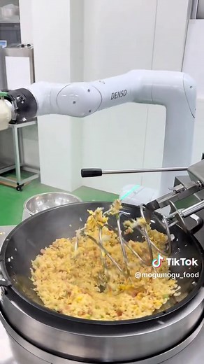 ロボット炒飯マシーンで美味しいチャーハンを！