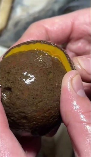 stunning yellow banded agate #gemstone