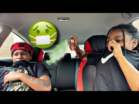 FART SPRAY PRANK WITH THE WINDOWS LOCKED ON ‪@Reggie2x‬ 😂