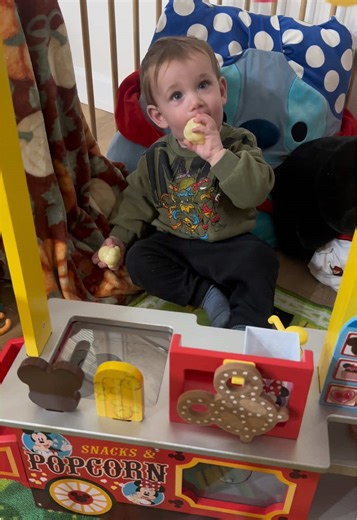 @Disney Parks your newest snack cart employee needs a little more customer service training 😭 #disneybaby #disneytoys #disneypark #disneysnacks