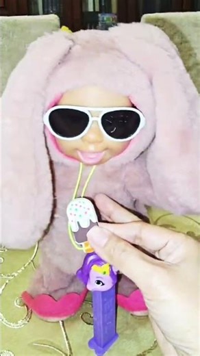 dancing craying eating ice cream 🍦