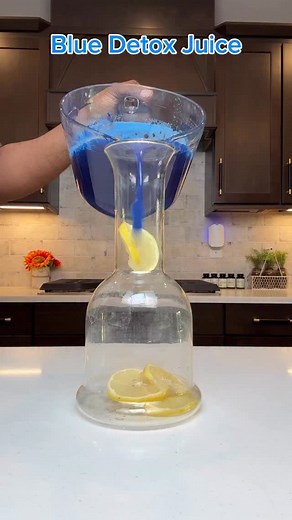 Feeling the need for a little detox after indulging over the weekend? Look no further than our Blue Detox Juice! Packed with pineapple, pears, ginger, and blue spirulina, this delicious concoction is not only refreshing but also loaded with nutrients your body will love. Trust me, your taste buds and your health will thank you! Get Ya Juice On! I am using the Kuvings AUTO10 Plus juicer. Use my code JuiceGuy30 and save 30%. #BlueDetoxJuice #HealthyLiving #NutrientPacked #Detox #kuvings | Harold L