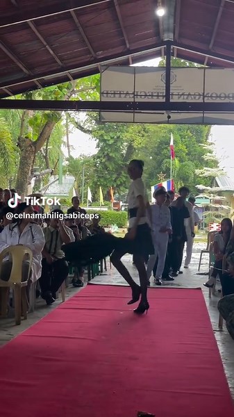 Career Guidance for Aspiring Fashion Designers