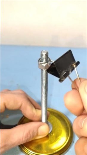 How to Make a Cheap and Practical Soldering Stand ؟