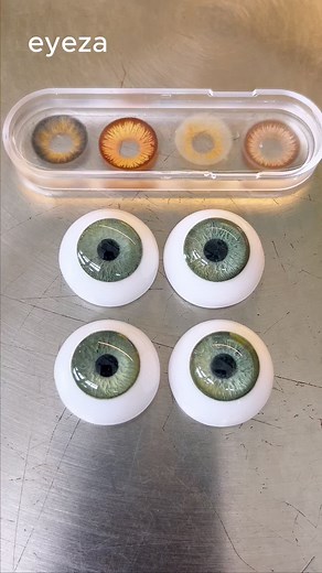 Brown contact lenses on green eyes — a rare and stunning look! Which one do you like best?#fentysuperbrandday #eyeza #coloredcontacts #contacts #eyemakeuptutorial #naturallensforbrowneyes #eyezacontacts #eyezalens #coloredcontacts #lenses #greeneyes
