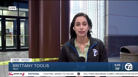 Oakland Mall temporarily closed after flooding due to a possible burst pipe