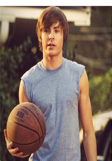 reminding y’all w prime zac efron w this trend 🫦 #zacefron #highschoolmusical #17again #foryoupage #capcut