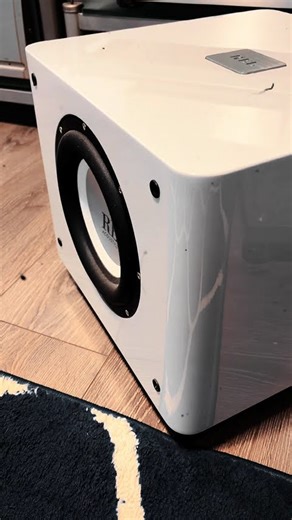 REL subwoofers hit hard. #hifi #audiophile #subwoofers #relsubwoofer