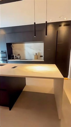 Full kitchen surfaces realized: island, countertops, and backsplash. Epoxy Resin Art by Leonardo