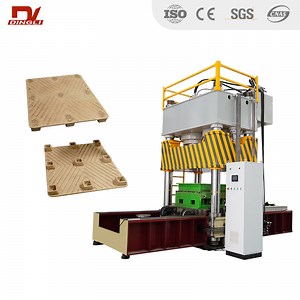 [Hot Item] Customized Capacity Pressed Wood Pallet Saw Dust Pallet Making Machine Wood Pallet Press
