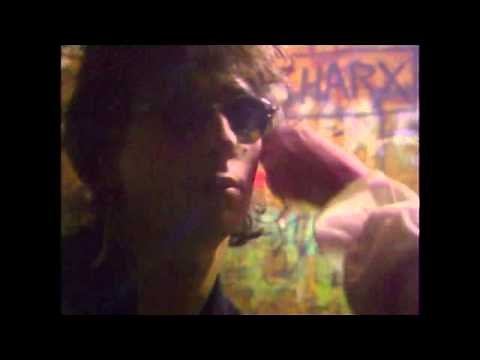 "LOOKING FOR JOHNNY" The Legend of Johnny Thunders - TRAILER