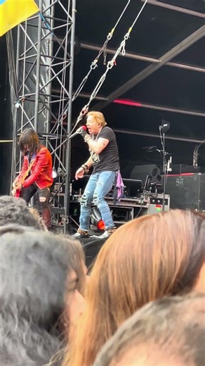 ⚡🎤 Guns N’ Roses Axl Rose age pressed voice lifted #gunsnroses