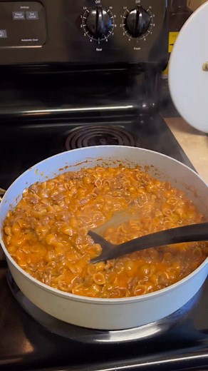 Homemade hamburger helper #hamburger #recipe #dinner #explore | Vanessa Cooks