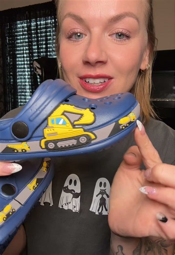 These are some cute kid clogs @Drecage Store #kidsclogs #kidshoes #clogs