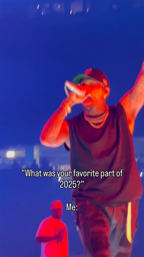 32 reactions · 7 comments | If I don’t do nothing else, I’ma go to a concert 殺 11 concerts in 2025.. yes I went both nights for Chris Brown  And yes I know I’m late 﫣藍 #concert #detroit #chrisbrown #fun #memories | De'Ja Edwards | Facebook