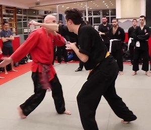 Franck Ropers Self Defense Lesson | Learn Self Defense