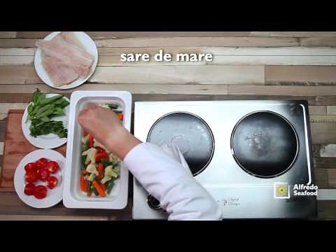 Retete Alfredo Seafood - File de Salau cu legume la cuptor